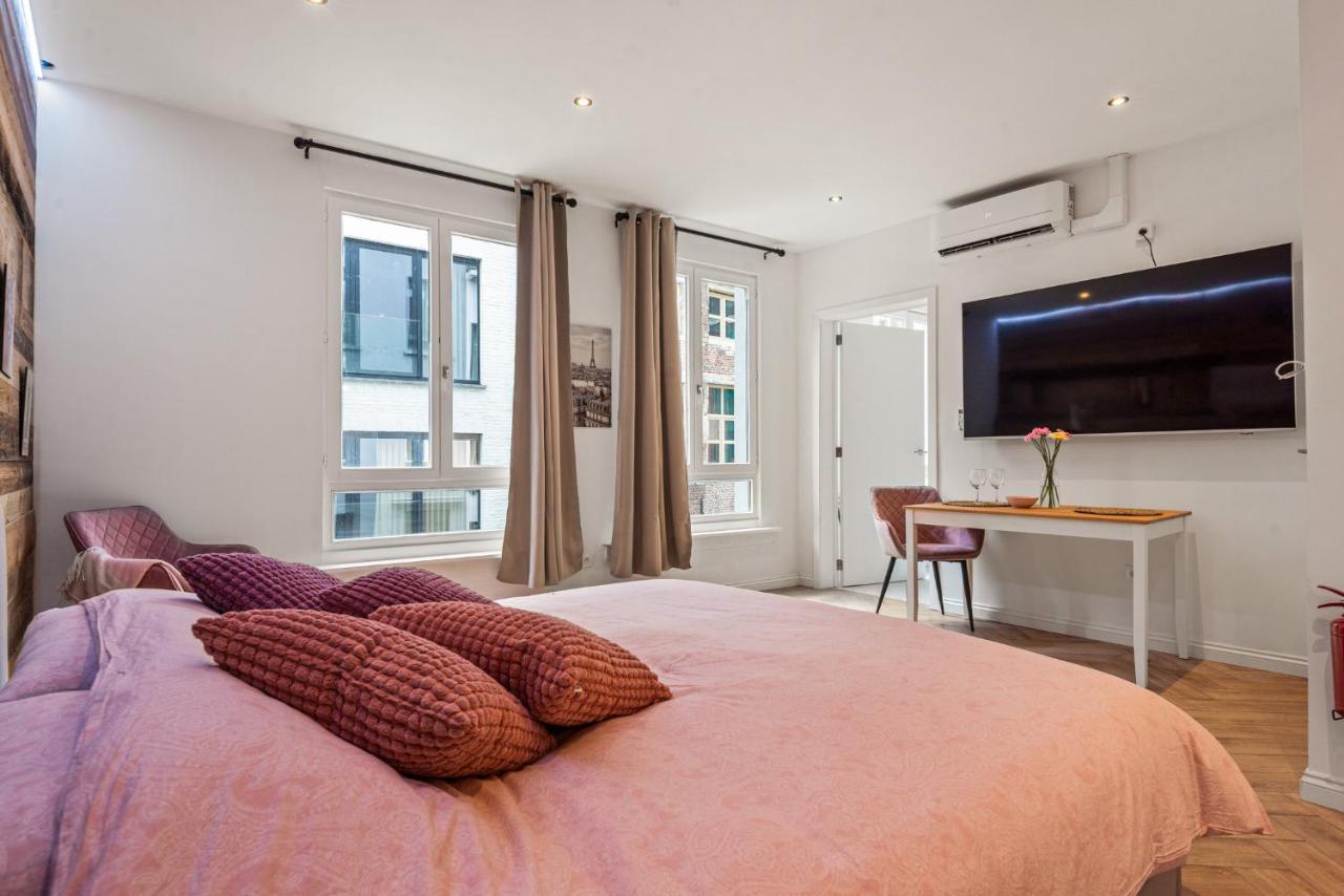 Suite City Center In Quiet Street & Airco Antwerp Exterior photo
