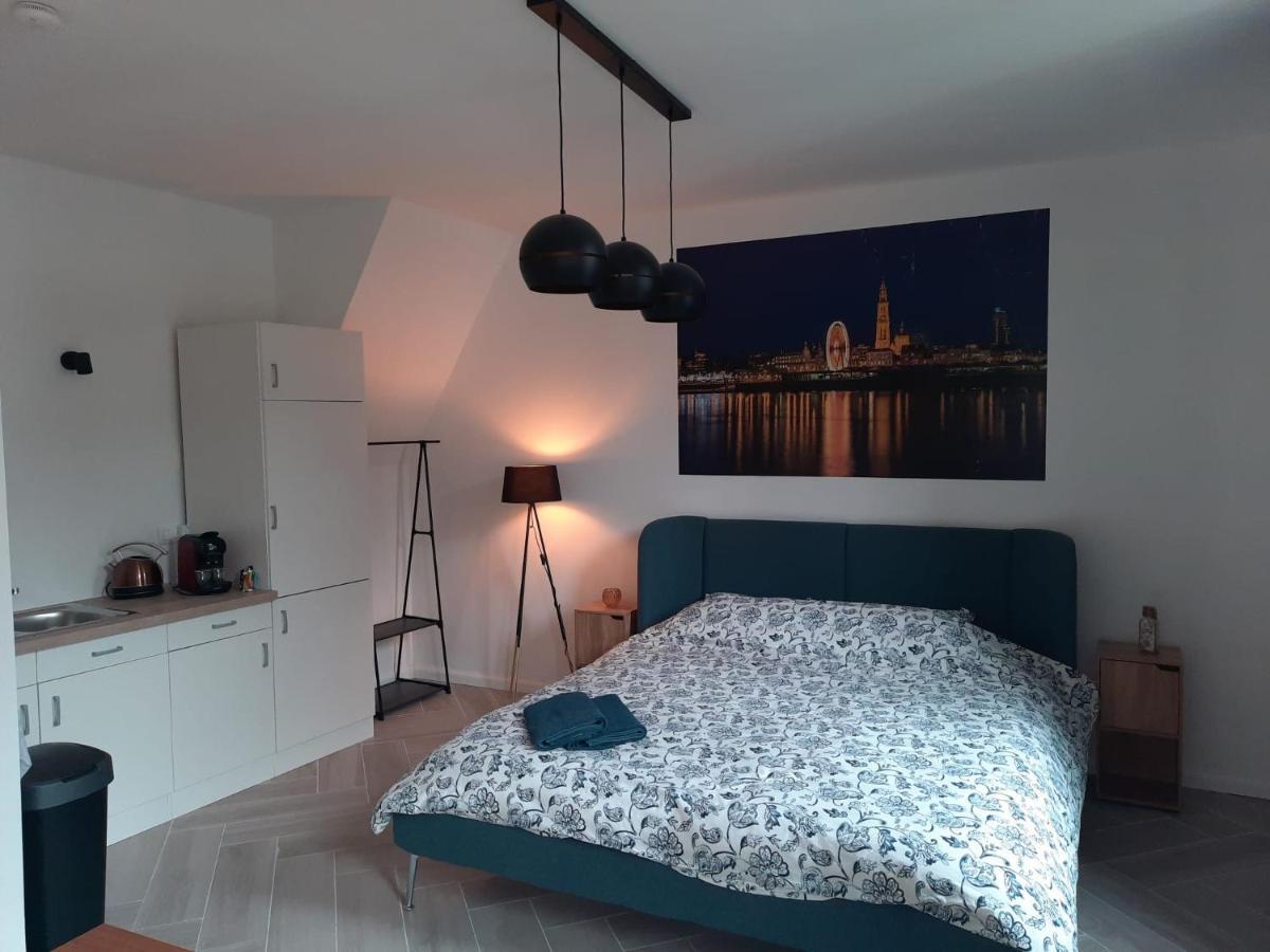 Suite City Center In Quiet Street & Airco Antwerp Exterior photo